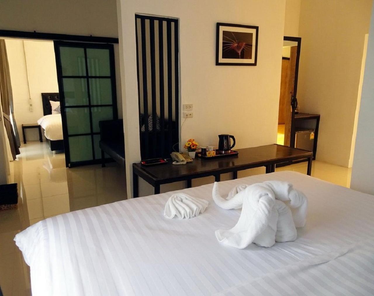 The Warehouse Chiang Mai Hotel Екстериор снимка