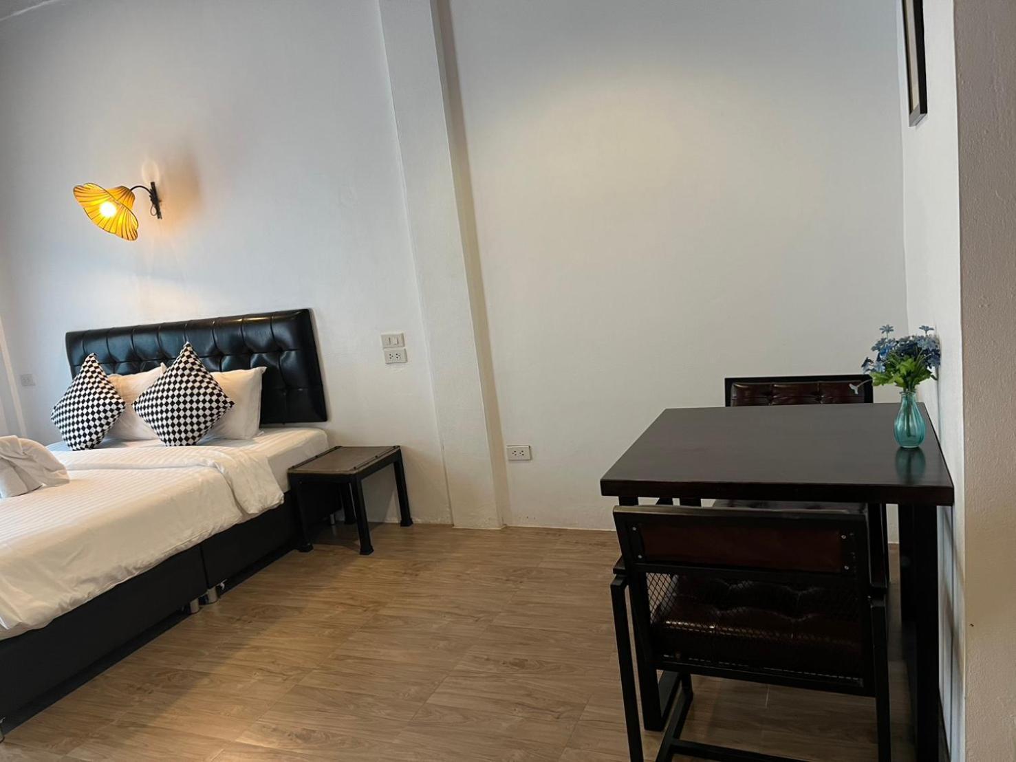The Warehouse Chiang Mai Hotel Екстериор снимка