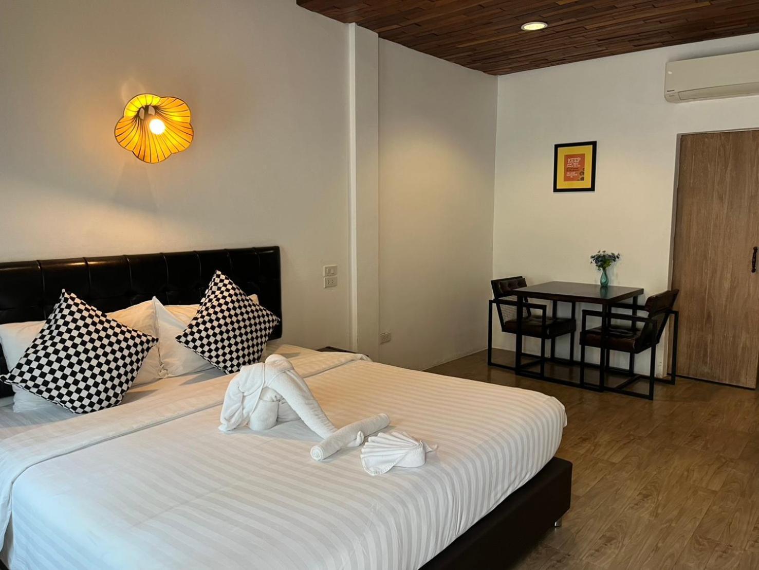 The Warehouse Chiang Mai Hotel Екстериор снимка